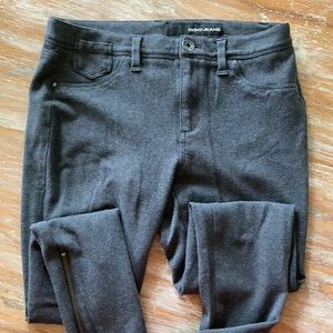 DKNY skinny ankle jeans